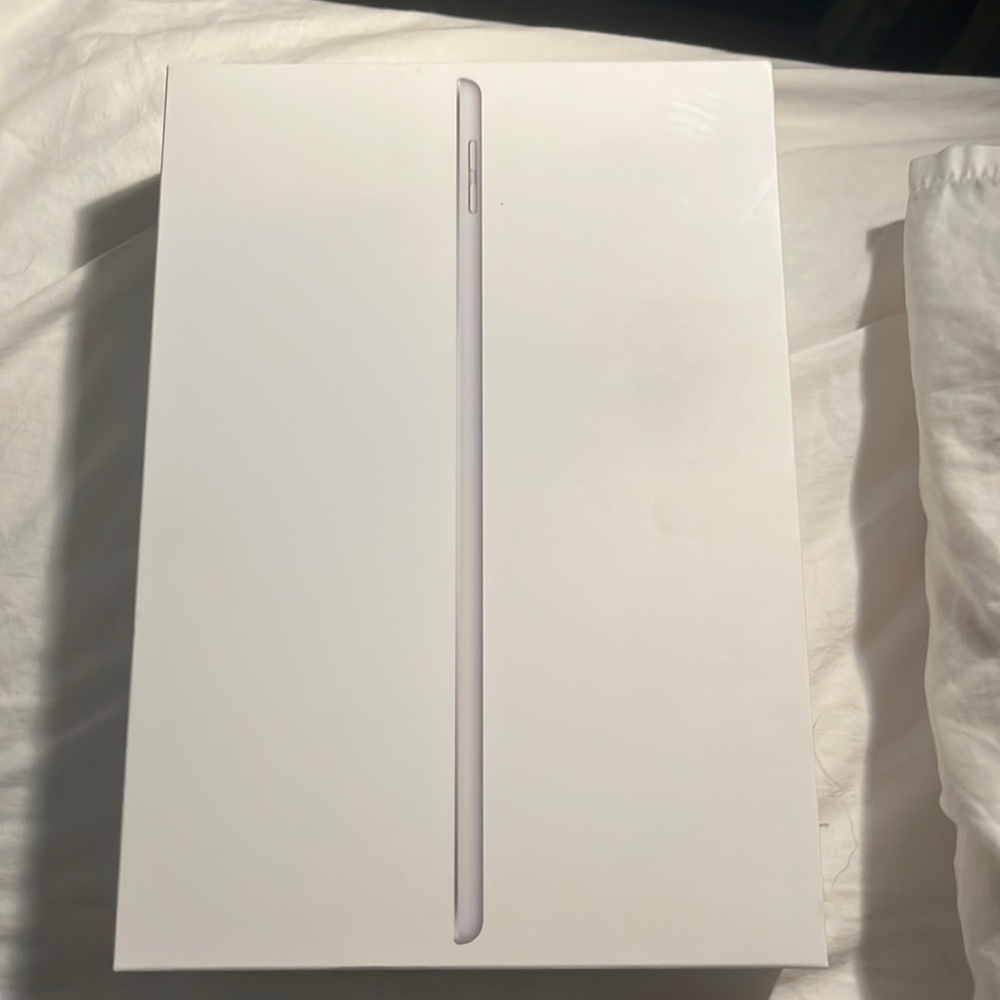 iPad (8th generation) WIFI plus cellular 32 GB